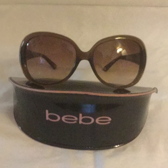 bebe Accessories - Bebe Gradient Oversized Women’s Sunglasses